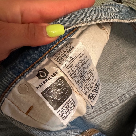 Levi's Women's 501 High Rise Straight Leg Tailored Jeans - Picture 3 of 6